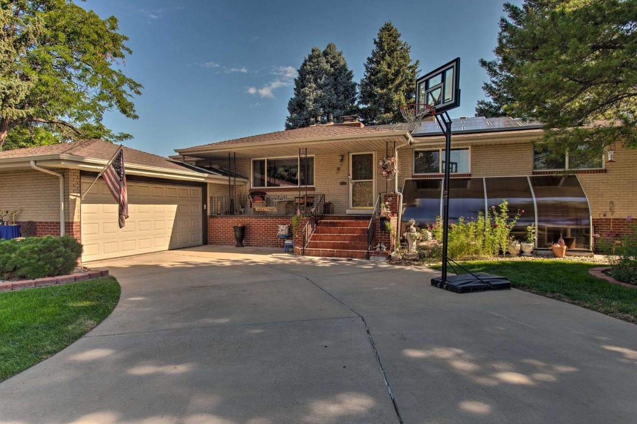 On-Site Lake Home With Large Yard In Denver! Exterior photo