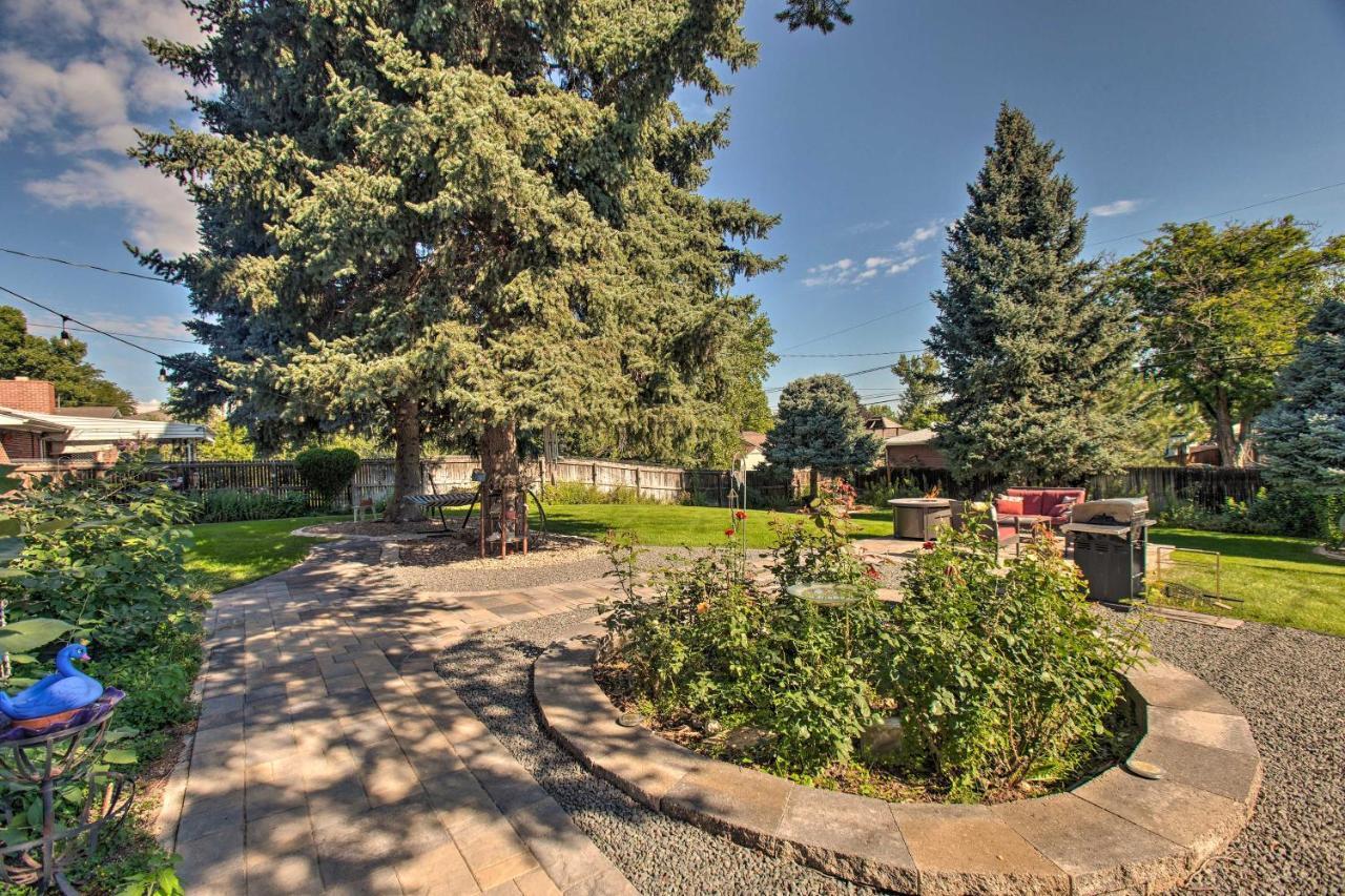 On-Site Lake Home With Large Yard In Denver! Exterior photo